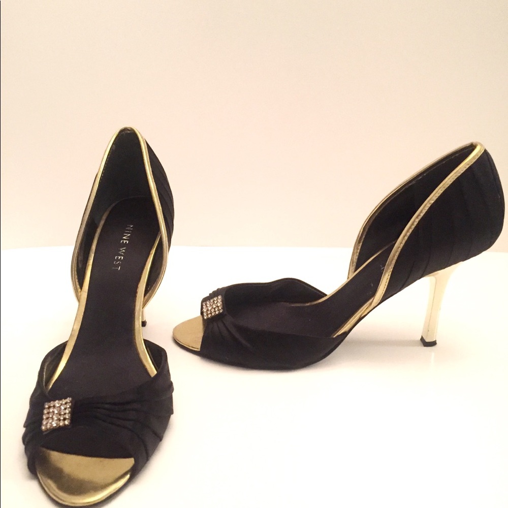 ◾️🔶Nine West Black open toe heels
